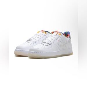 Nike Women's White Multicolor Air Force 1 LV8